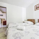 3 Bedroom Cozy In * Maslenica