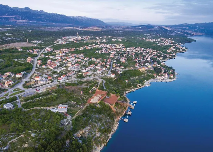 3 Bedroom Cozy In * Maslenica